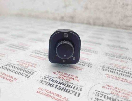 VOLKSWAGEN Jetta 3 generation (1992-1998) Mirror adjustment switch 1K0959565F 31441967