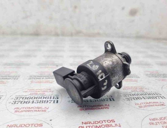 VOLKSWAGEN Passat B6 (2005-2010) Fuel pressure regulator 9851520189,0928400706 31446973
