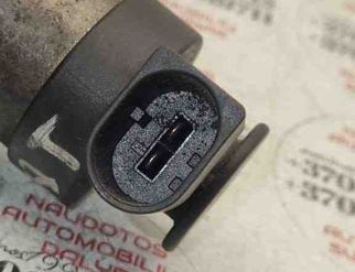 VOLKSWAGEN Passat B6 (2005-2010) Fuel pressure regulator 9851520189,0928400706 31446973