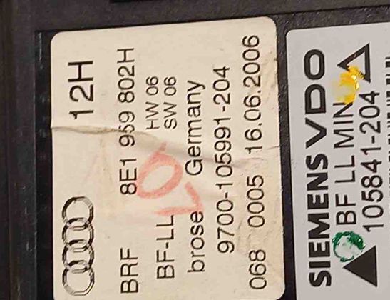 AUDI A4 B7/8E (2004-2008) Маторчик стеклоподъемника передней левой двери 5WK49201CBF,8E1959802H 31448683