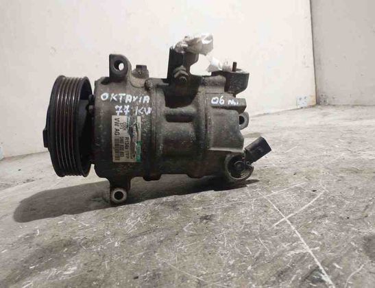 SKODA Octavia 1 generation (1996-2010) Gaisa kondicionēšanas sūknis 5N0820803 31449897