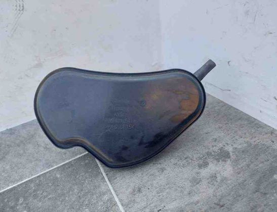 AUDI A4 B7/8E (2004-2008) Vacuum tank 8D0131541B 31455077