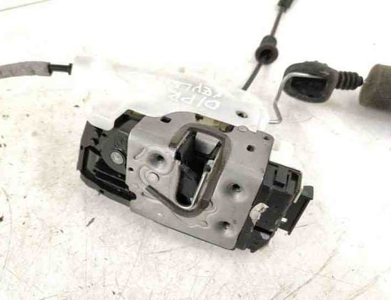 MERCEDES-BENZ C-Class W204/S204/C204 (2004-2015) Замок двери передний правый 0997200635,2047203635 27137286