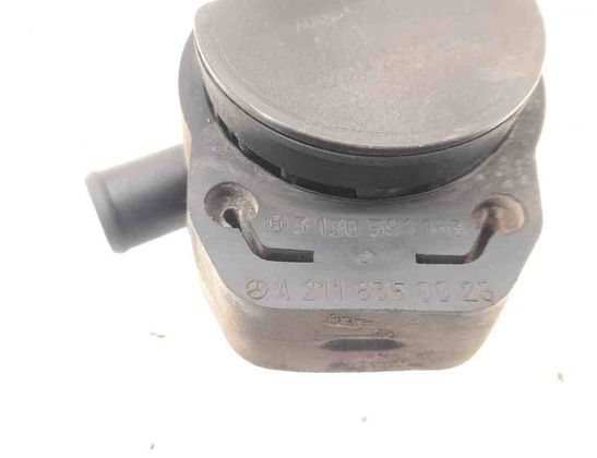 MERCEDES-BENZ R-Class W251 (2005-2017) Electric auxliary coolant/water pump 2118350028,2048350364,1718350064,2118350264,2118350364,A2118350028,A2048350364,A1718350064,A2118350264,A2118350364 28993228