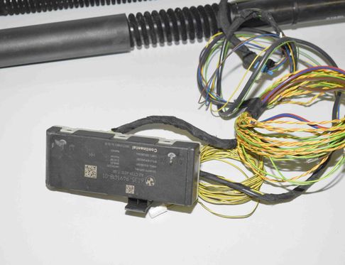 BMW X3 G01 (2017-2024) Комплект для автоматического открытия багажника 51247497482,51247397322,61359491418,61358739634,51242654885,2654885,8739634,7496719,7397322,9451484,61357491951,61359451484,7497482,7491951,9491418,61357496719 17169232