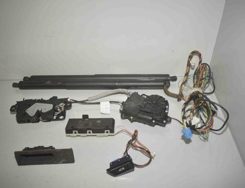 BMW X1 F48/F49 (2015-2023) Automātiskās bagāžnieka atvēršanas komplekts 9275119,8739659,7357112,7374006 29484430