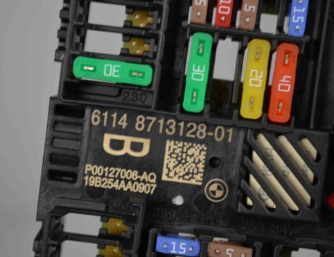 BMW 5 Series G30/G31 (2016-2023) Fuse Box 61148713128,8713128 32237294