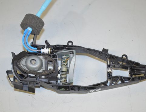 BMW X3 G01 (2017-2024) Priekšējo kreiso durvju iekšējā roktura rāmis/kronšteins 9881775,51219881775,7401205,51217401205 32805178