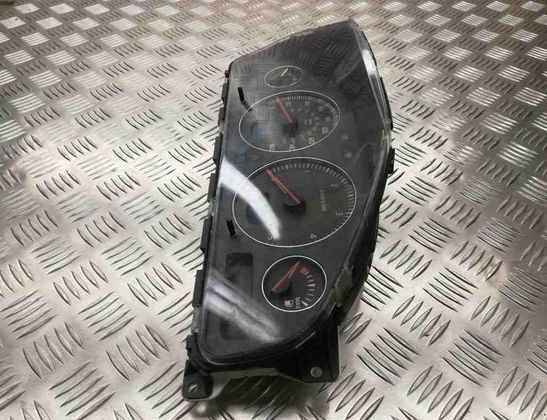 VOLVO V70 2 generation (2000-2008) Спидометр 30682287 31427899