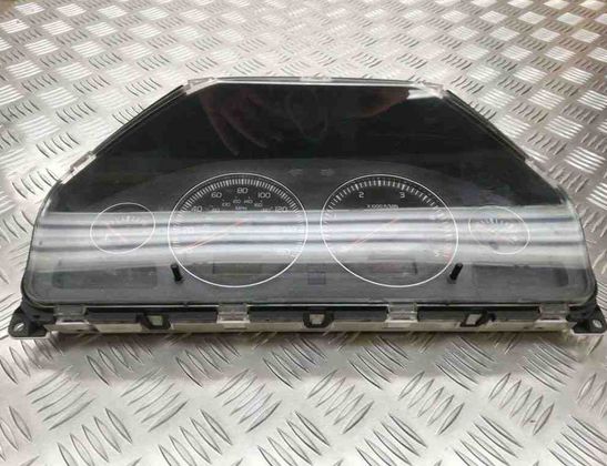 VOLVO V70 2 generation (2000-2008) Спидометр 30682287 31435116