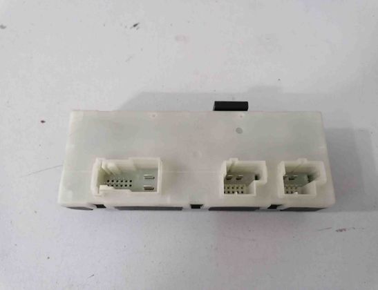 BMW 3 Series G20/G21/G28 (2018-2024) Блок управления крышки багажника 9451484 17679398