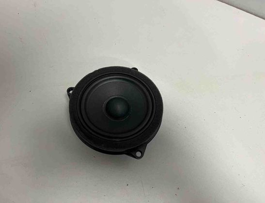 BMW X5 G05/G18 (2018-2024) Front Right Door Loudspeaker 2622518 30813266