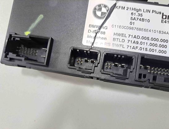 BMW X5 G05/G18 (2018-2024) Aizmugurējā vāka / bagāžnieka vadības bloks 5A74B10,5B529E4,5A92312 31440127