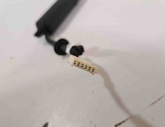 BMW 2 Series Active Tourer U06 (2021-2023) Aizmugurējā bagāžnieka amartizātors labajā pusē 8494161 31780389