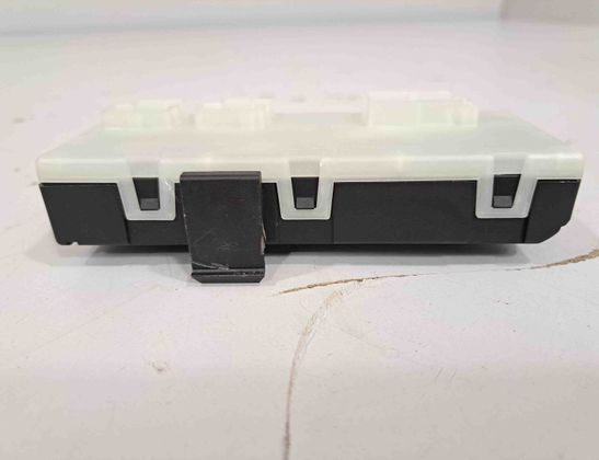 BMW M8 F91/F92/F93 (2019-2023) Aizmugurējā vāka / bagāžnieka vadības bloks 5A19DB2,9852925 31781105