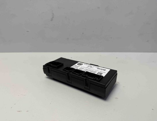 BMW X7 G07 (2018-2024) Aizmugurējā vāka / bagāžnieka vadības bloks 5A74B10,5A92312,5B529E4 31802650