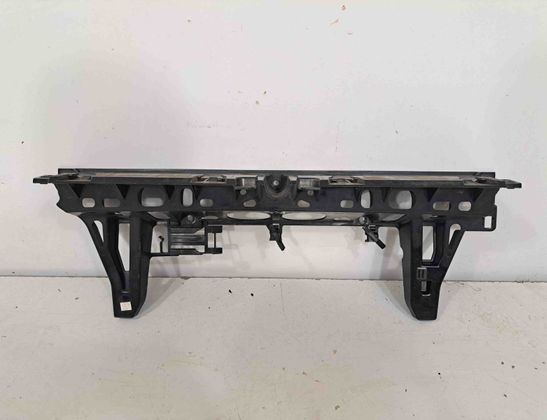 BMW X5 E70 (2006-2013) Rear Bumper Middle Bracket Mount 7226939 32032645