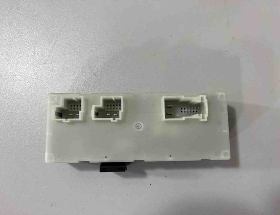 BMW X3 M F97 (2019-2023) Aizmugurējā vāka / bagāžnieka vadības bloks 9852925,5A19DB2 32390027