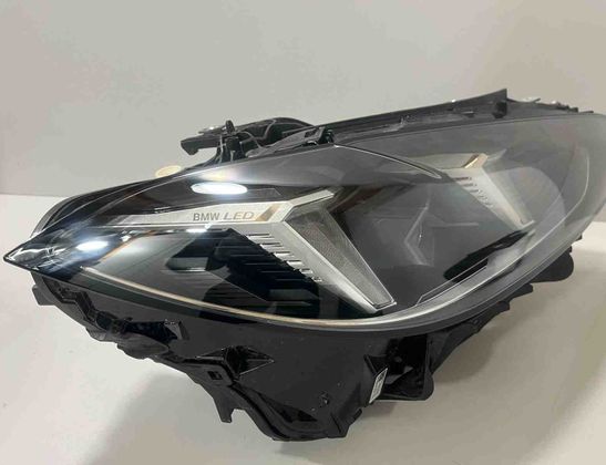 BMW i4 1 generation (2021-2024) Комплект передних фар 5B35E03,5B35E04 32699871