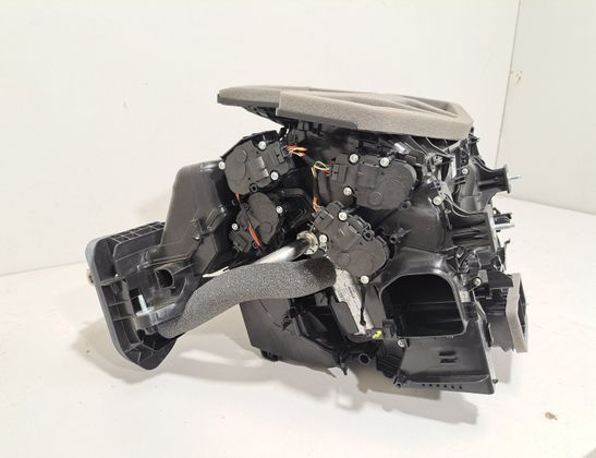 BMW 8 Series G14/G15/G16 (2018-2024) Salona sildītājs 5A328B8,9361727,9496915,5B3A5E0,9361726 32934307