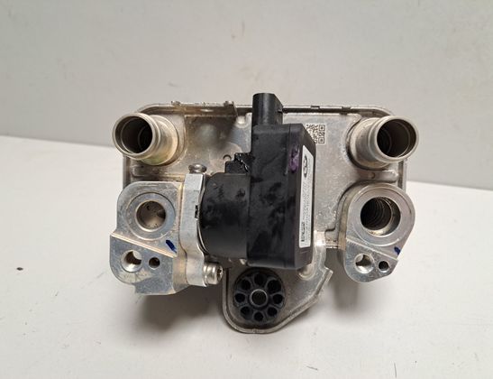 BMW i4 1 generation (2021-2024) Gaisa kondicioniera radiators 5A9C155,9418878 33025009