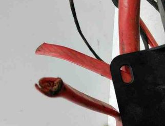 BMW M5 F10 (2011-2016) Положительный аккумуляторный кабель 9314502,586509,921674307,61139295024,61139168421,10304410,19348710 32251894