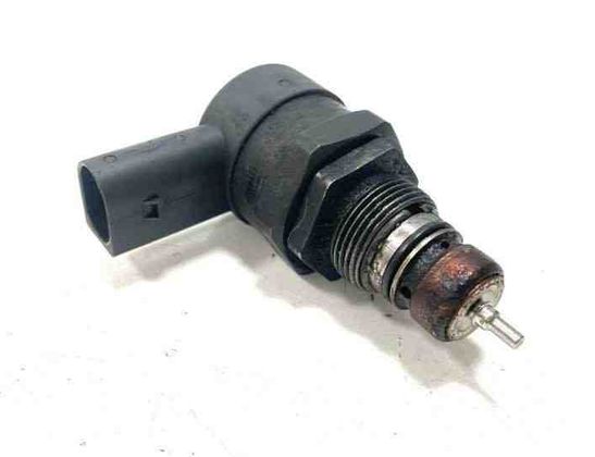 MERCEDES-BENZ B-Class W245 (2005-2011) Fuel pressure regulator 0281002494,A6110780449,11682512 24729839