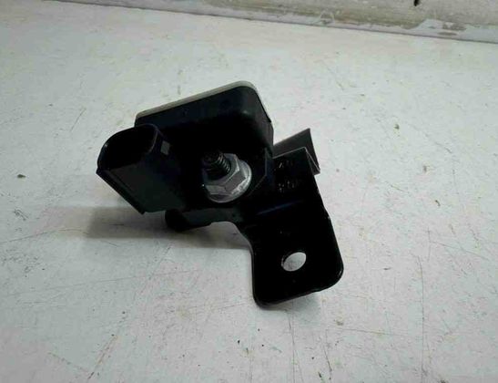 MERCEDES-BENZ GLE W166 (2015-2018) Задний правый датчик удара A0009057600 31138085