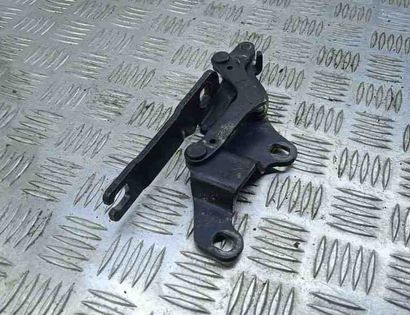 BMW 3 Series E90/E91/E92/E93 (2004-2013) Петля капота передняя правая 7115264 31140369