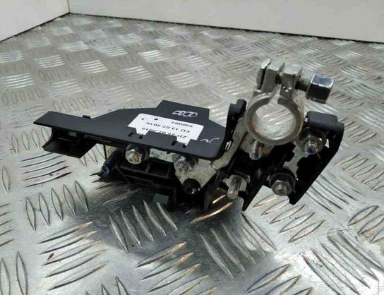 AUDI A8 D2/4D (1994-2002) Safety Battery Terminal (SBK) 8J0915459 31150969