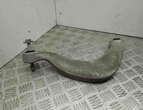 AUDI A6 C8/4K (2018-2024) Aizmugurējā labā svira/ričags 8K0505324H 31162222