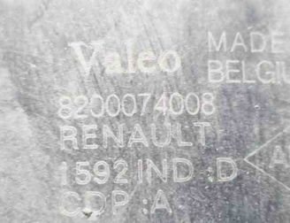 RENAULT Megane 2 generation (2002-2012) Priekšējais labais miglas lukturis 8200074008 31085816