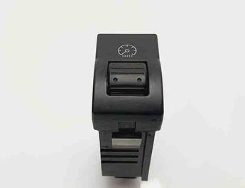 MAZDA 3 BK (2003-2009) Переключатель кнопок BP4K666R0 31106221