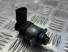 CHRYSLER Voyager 5 generation (2007-2020) Fuel pressure regulator 0928400768 31836422