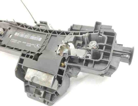 MERCEDES-BENZ C-Class W204/S204/C204 (2004-2015) Labais aizmugures iekšējais atvēršanas rokturis A2047600734 24656695