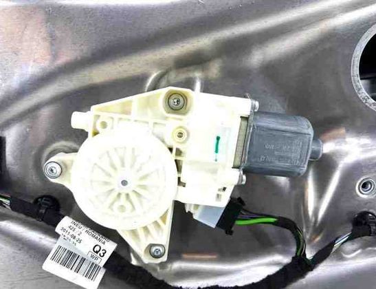 MERCEDES-BENZ C-Class W204/S204/C204 (2004-2015) Priekšējās labās durvis A2047660239,A2045409835,A2129004502 24659720