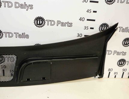 AUDI Q5 FY (2016-2024) Priekšējā stikla tīrītāja apdare / plastmasa 80C819403 11507359