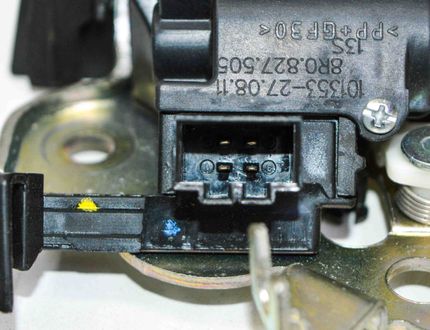 AUDI Q5 8R (2008-2017) Замок крышки багажника 8R0827505 17818434