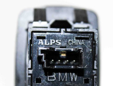 BMW X1 F48/F49 (2015-2023) Aizmugurējā vāka atvēršanas poga 9299447 28038217