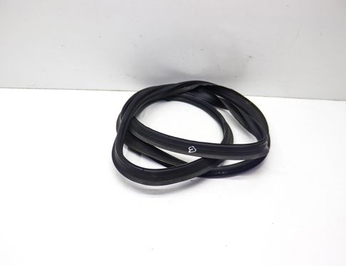 MERCEDES-BENZ CLA-Class C117 (2013-2016) Bagāžnieka vāka blīvgumija 32824117