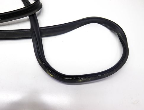 MERCEDES-BENZ CLA-Class C117 (2013-2016) Bagāžnieka vāka blīvgumija 32824117