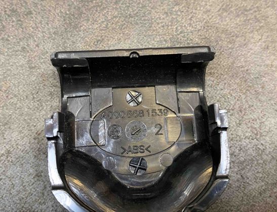 MERCEDES-BENZ CLA-Class C117 (2013-2016) Other Interior Parts A0008681539 23880993