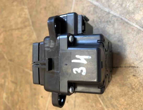 MERCEDES-BENZ E-Class W212/S212/C207/A207 (2009-2016) Дисплей управления навигацией a2129007619 29929794