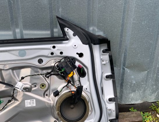 MERCEDES-BENZ CLS-Class C218/X218 (2011-2017) Front Left Door A2189000801 32932818