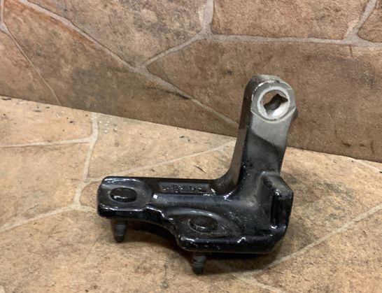 MERCEDES-BENZ GLC Coupe C253 (2016-2019) Priekšējo labo durvju eņģes A2531611 32933199