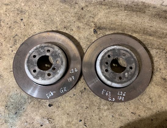 BMW 6 Series E63/E64 (2003-2010) Aizmugurējo bremžu disku komplekts 33009936