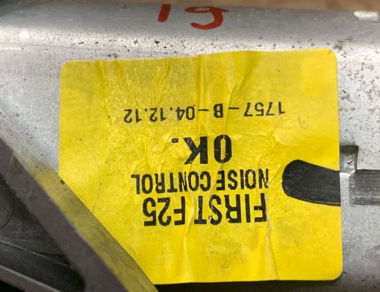 BMW X3 F25 (2010-2017) Tailgate Window Wiper Motor 7237062 33056937