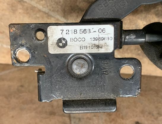 BMW X3 F25 (2010-2017) Трос замка капота 7218568 33058429