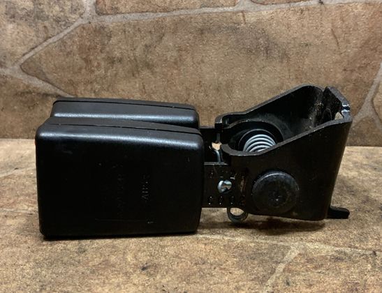 BMW X3 F25 (2010-2017) Aizmugurējā vidējā sēdekļa sprādze 7235456 33058939