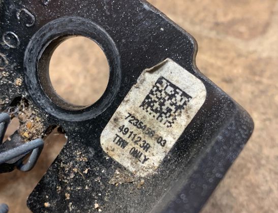 BMW X3 F25 (2010-2017) Aizmugurējā vidējā sēdekļa sprādze 7235456 33058939